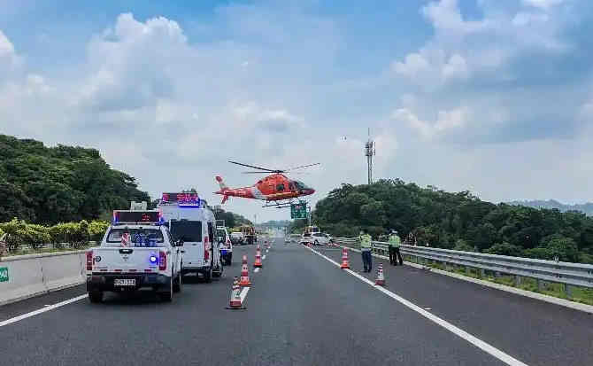 龙海区高速公路汽车救援案例
